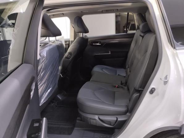 Toyota Highlander IV (XU70) с пробегом 2025 года, цена 5 550 000 рублей, 96 км, внедорожник, Автокод Объявления