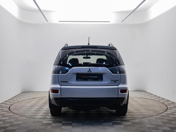Mitsubishi Outlander II Рестайлинг с пробегом 2011 года, цена 1 024 000 рублей, 273100 км, внедорожник, Автокод Объявления