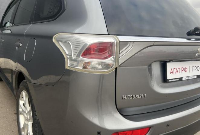 Mitsubishi Outlander II Рестайлинг с пробегом 2012 года, цена 1 300 000 рублей, 223375 км, внедорожник, Автокод Объявления