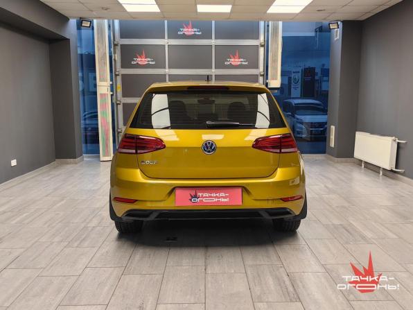Volkswagen Golf VII Рестайлинг с пробегом 2018 года, цена 1 788 000 рублей, 113000 км, хэтчбек, Автокод Объявления