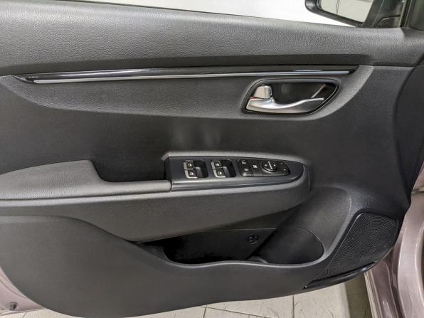 Kia Rio IV с пробегом 2018 года, цена 1 350 000 рублей, 103000 км, седан, Автокод Объявления