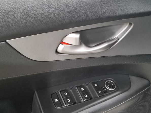 Kia K3 II с пробегом 2019 года, цена 1 420 000 рублей, 85000 км, седан, Автокод Объявления