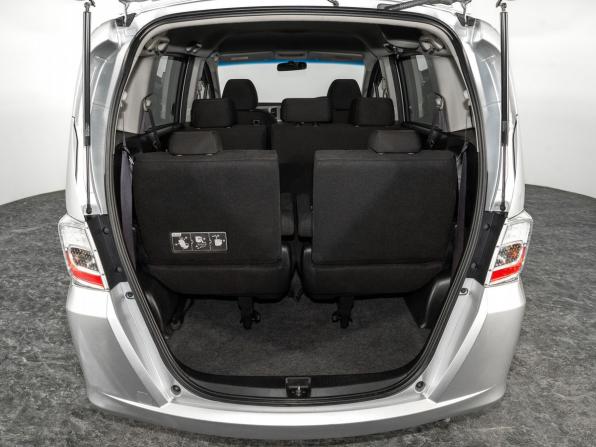 Honda Freed I Рестайлинг с пробегом 2012 года, цена 995 500 рублей, 153321 км, компактвэн, Автокод Объявления