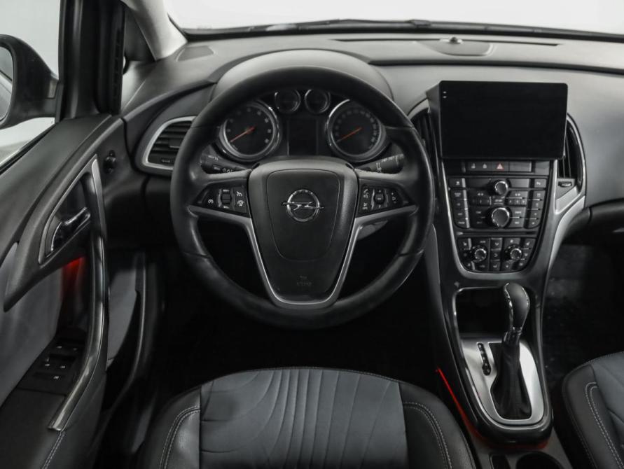 Opel Astra J Рестайлинг Санкт-Петербург  - изображение 11
