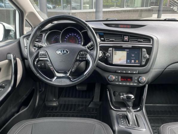 Kia Ceed II Рестайлинг с пробегом 2018 года, цена 1 459 000 рублей, 61554 км, хэтчбек, Автокод Объявления