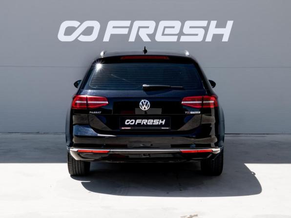 Volkswagen Passat B8 с пробегом 2016 года, цена 2 067 000 рублей, 226577 км, универсал, Автокод Объявления