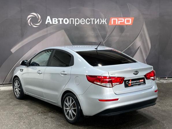 Kia Rio III Рестайлинг с пробегом 2015 года, цена 950 000 рублей, 135700 км, седан, Автокод Объявления