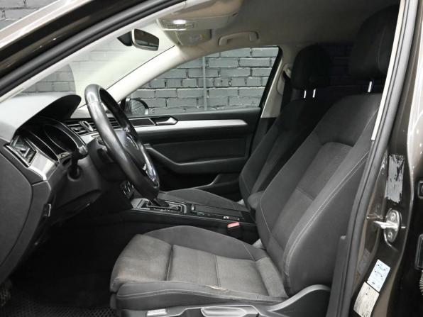 Volkswagen Passat B8 с пробегом 2015 года, цена 1 360 000 рублей, 240397 км, седан, Автокод Объявления