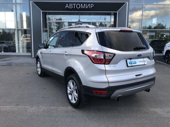 Ford Kuga II Рестайлинг с пробегом 2018 года, цена 1 725 000 рублей, 180150 км, внедорожник, Автокод Объявления