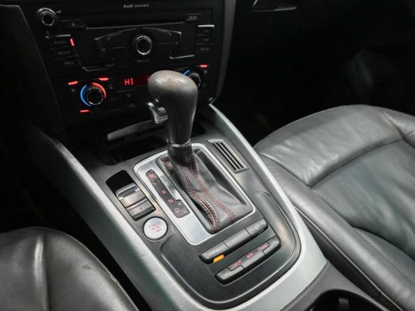 Audi Q5 I (8R) с пробегом 2009 года, цена 1 250 000 рублей, 365522 км, внедорожник, Автокод Объявления