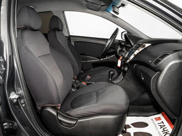 Hyundai Solaris I с пробегом 2012 года, цена 795 000 рублей, 164835 км, седан, Автокод Объявления