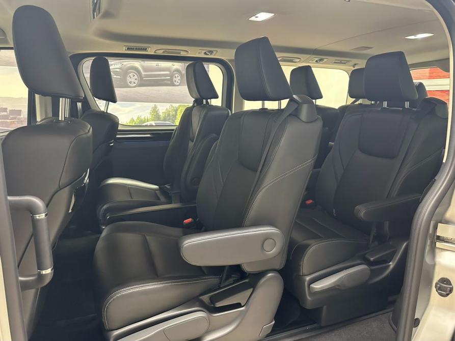 Toyota HiAce H300 Москва  - изображение 15