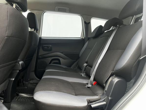 Mitsubishi Outlander II Рестайлинг с пробегом 2011 года, цена 980 000 рублей, 176000 км, внедорожник, Автокод Объявления