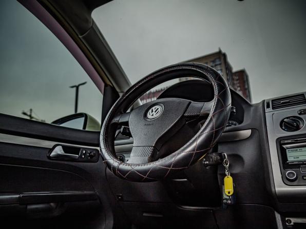 Volkswagen Touran I Рестайлинг с пробегом 2010 года, цена 579 000 рублей, 305666 км, компактвэн, Автокод Объявления