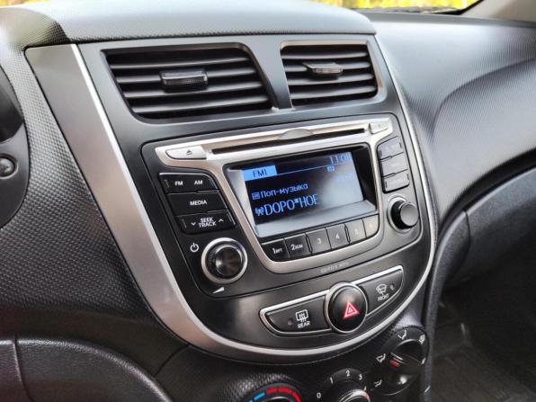 Hyundai Solaris I Рестайлинг с пробегом 2014 года, цена 782 250 рублей, 226800 км, хэтчбек, Автокод Объявления