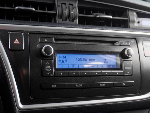 Toyota Auris II с пробегом 2013 года, цена 1 615 000 рублей, 35548 км, хэтчбек, Автокод Объявления