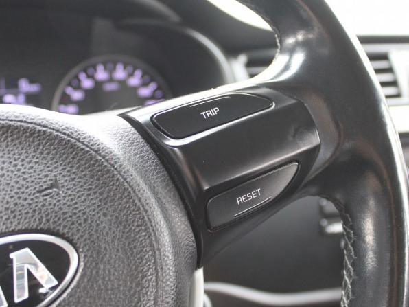 Kia Rio IV с пробегом 2018 года, цена 1 289 000 рублей, 136492 км, хэтчбек, Автокод Объявления