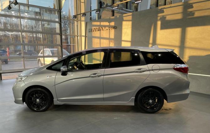 Honda Shuttle II с пробегом 2018 года, цена 1 411 300 рублей, 130644 км, универсал, Автокод Объявления