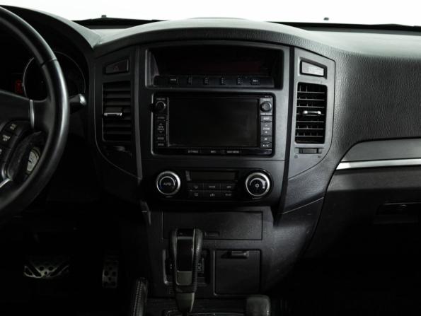 Mitsubishi Pajero IV Рестайлинг 1 с пробегом 2013 года, цена 1 889 585 рублей, 220000 км, внедорожник, Автокод Объявления
