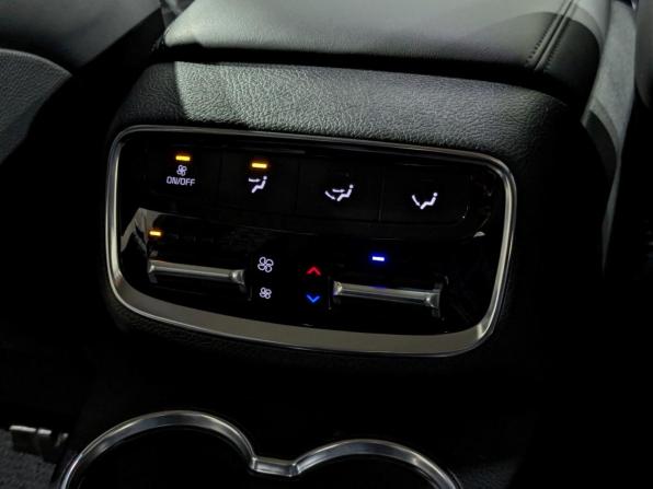 Kia Mohave I Рестайлинг 2 с пробегом 2022 года, цена 4 600 000 рублей, 134413 км, внедорожник, Автокод Объявления