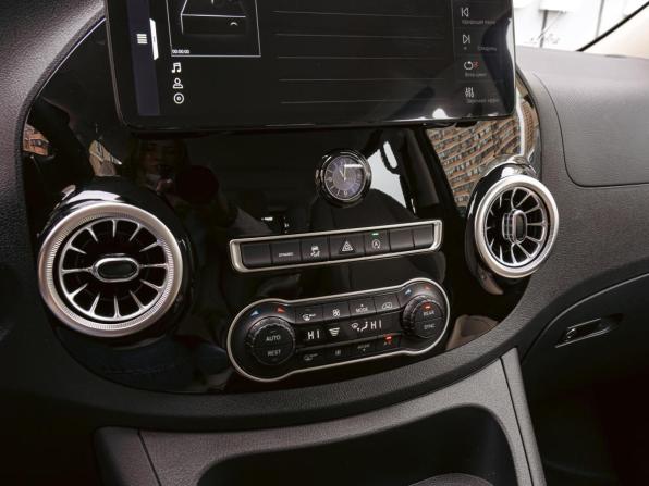 Mercedes-Benz Vito III (W447) с пробегом 2023 года, цена 6 688 000 рублей, 170 км, минивэн, Автокод Объявления