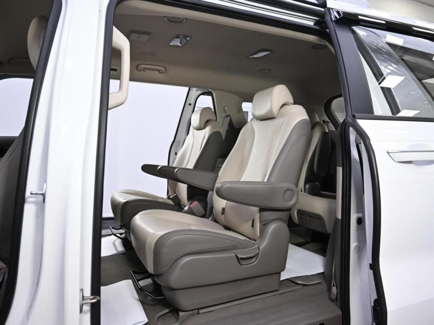 Kia Carnival IV Москва  - изображение 18