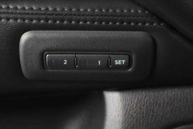 Infiniti JX с пробегом 2012 года, цена 1 569 000 рублей, 247000 км, внедорожник, Автокод Объявления