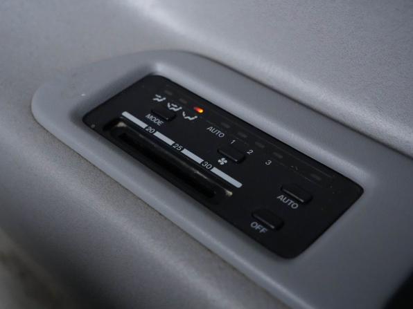 Mazda Bongo Friendee I Рестайлинг с пробегом 2001 года, цена 300 000 рублей, 426162 км, минивэн, Автокод Объявления