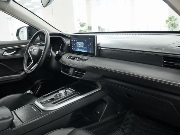 Haval Jolion I с пробегом 2023 года, цена 1 904 000 рублей, 46197 км, внедорожник, Автокод Объявления