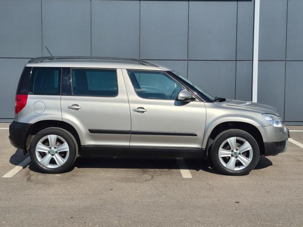 Skoda Yeti I с пробегом 2012 года, цена 870 000 рублей, 227094 км, внедорожник, Автокод Объявления