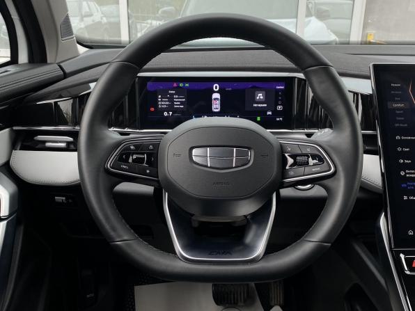 Geely Atlas II с пробегом 2024 года, цена 3 199 000 рублей, 32120 км, внедорожник, Автокод Объявления