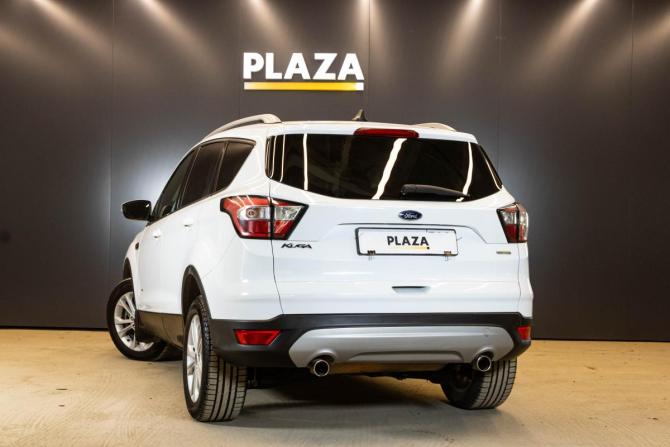 Ford Kuga II Рестайлинг с пробегом 2017 года, цена 1 459 000 рублей, 134242 км, внедорожник, Автокод Объявления