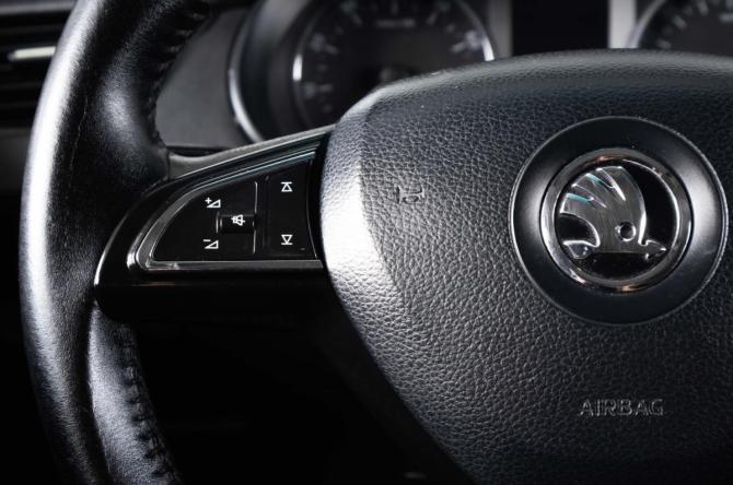 Skoda Octavia III (A7) с пробегом 2015 года, цена 909 000 рублей, 227700 км, лифтбек, Автокод Объявления
