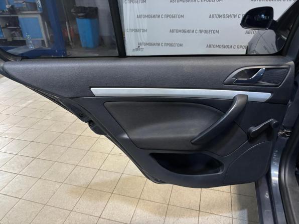 Skoda Octavia II (A5) Рестайлинг с пробегом 2009 года, цена 599 000 рублей, 222098 км, лифтбек, Автокод Объявления