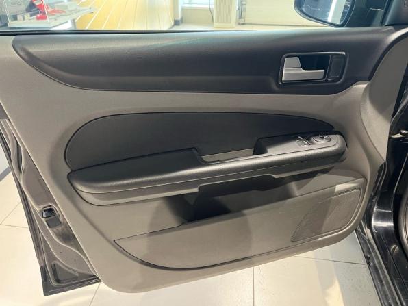 Ford Focus II Рестайлинг с пробегом 2009 года, цена 469 000 рублей, 299000 км, хэтчбек, Автокод Объявления