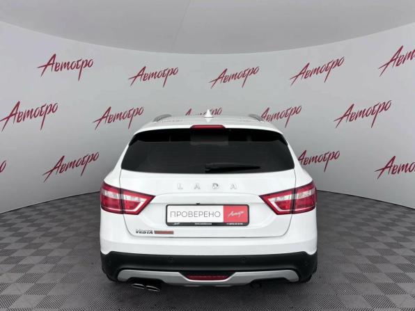 Lada (ВАЗ) Vesta I с пробегом 2018 года, цена 1 049 000 рублей, 117473 км, универсал, Автокод Объявления