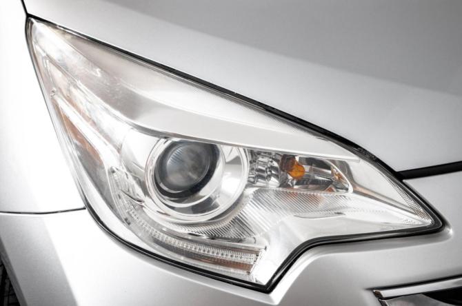Toyota Ractis II с пробегом 2015 года, цена 979 000 рублей, 146800 км, хэтчбек, Автокод Объявления
