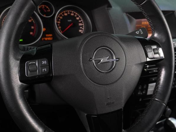 Opel Astra H Рестайлинг с пробегом 2010 года, цена 549 000 рублей, 278902 км, седан, Автокод Объявления