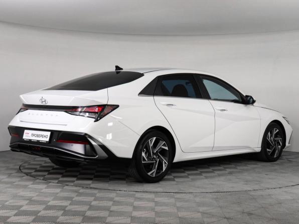 Hyundai Elantra VII (CN7) Рестайлинг с пробегом 2023 года, цена 2 050 000 рублей, 50096 км, седан, Автокод Объявления