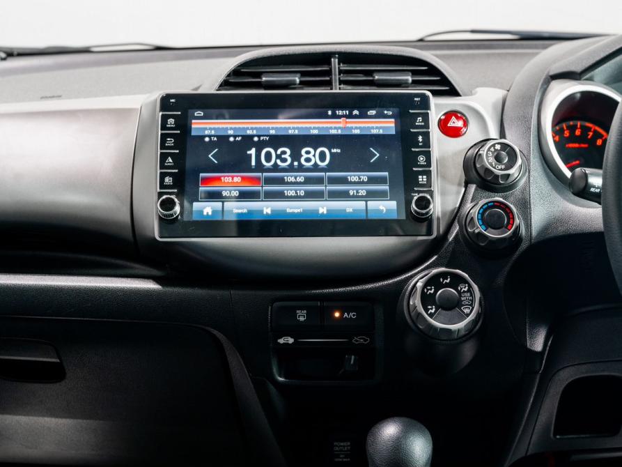 Honda Fit II Чита  - изображение 10