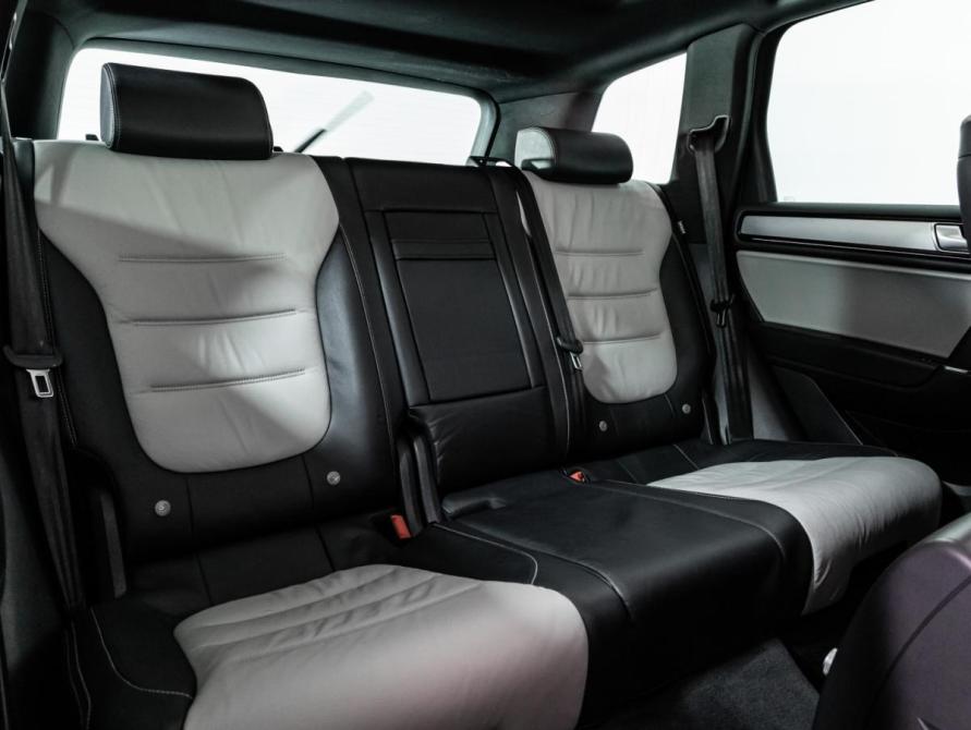 Volkswagen Touareg II Рестайлинг Санкт-Петербург  - изображение 21