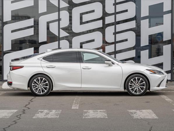 Lexus ES VII с пробегом 2018 года, цена 3 120 000 рублей, 137486 км, седан, Автокод Объявления