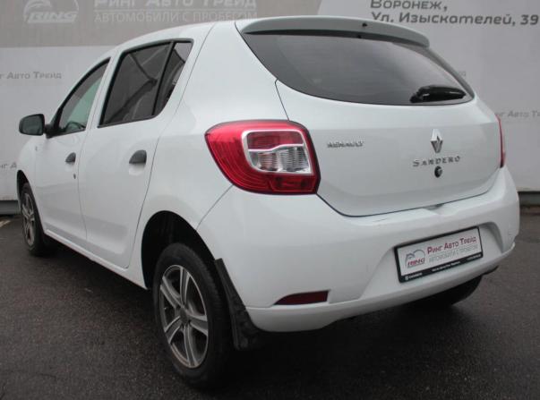 Renault Sandero II с пробегом 2015 года, цена 490 000 рублей, 199201 км, хэтчбек, Автокод Объявления