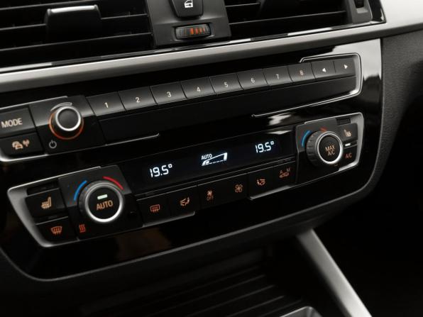 BMW 1 серии II (F20/F21) Рестайлинг с пробегом 2017 года, цена 1 560 000 рублей, 162848 км, хэтчбек, Автокод Объявления