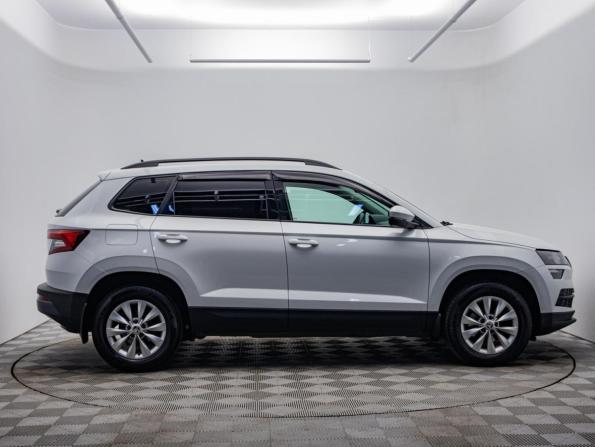 Skoda Karoq I с пробегом 2021 года, цена 2 327 000 рублей, 65864 км, внедорожник, Автокод Объявления