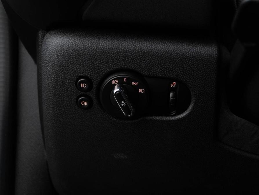 Mini Hatch III (F55/F56) Москва  - изображение 19