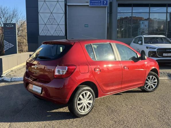 Renault Sandero II Рестайлинг с пробегом 2021 года, цена 1 220 000 рублей, 42000 км, хэтчбек, Автокод Объявления