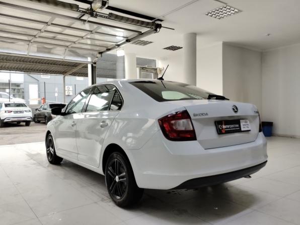 Skoda Rapid I Рестайлинг с пробегом 2019 года, цена 1 340 000 рублей, 51551 км, лифтбек, Автокод Объявления