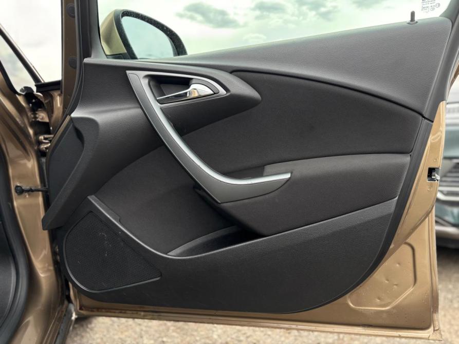 Opel Astra J Рестайлинг Набережные Челны  - изображение 16