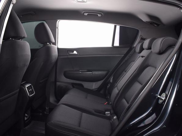 Kia Sportage IV Рестайлинг с пробегом 2018 года, цена 2 099 999 рублей, 83640 км, внедорожник, Автокод Объявления